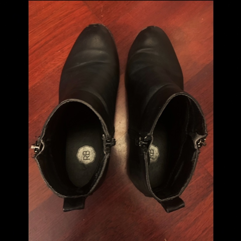 Black Double Sided Zipper Booties - Picture 5 of 5